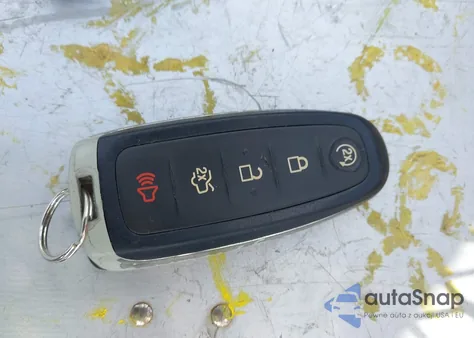 2014 Ford Focus Titanium from USA, damaged, VIN 1FADP3J28EL223087